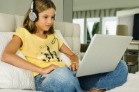 Скачиваем из Интернета музыку и фильмы – платно или бесплатно?